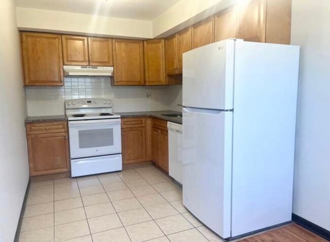 Foto del edificio - 612 Country Ln