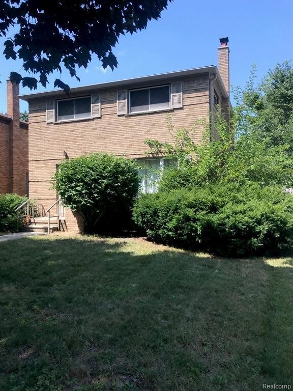 Foto principal - 13332 Vernon Ave