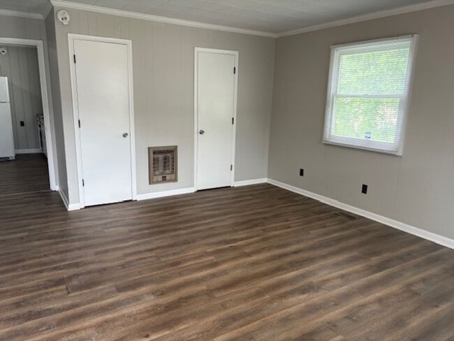 Building Photo - Murfreesboro 1250 SF, 3BR/1.5BA near downtown Murfreesboro