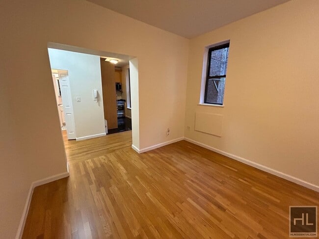 Building Photo - WEST 73 STREET