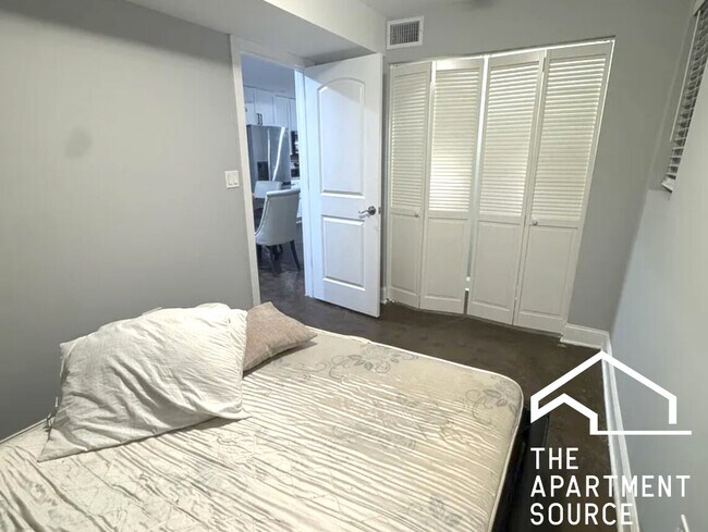 Foto del edificio - 2937 W Jackson Blvd