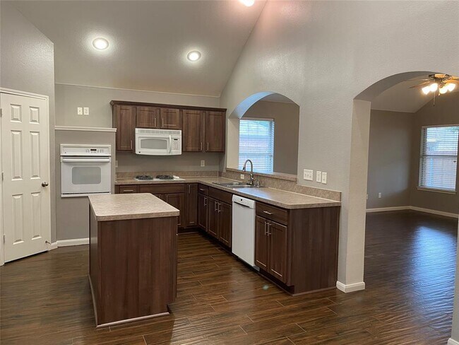 Building Photo - 7317 San Carlos Dr