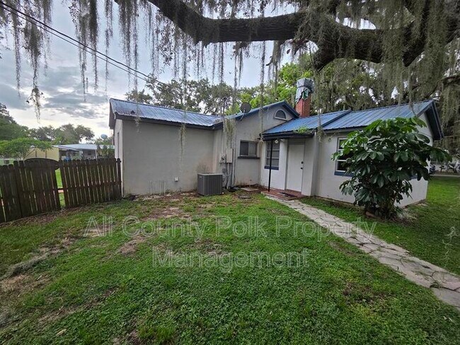 Foto del edificio - 303 S Palm Ave