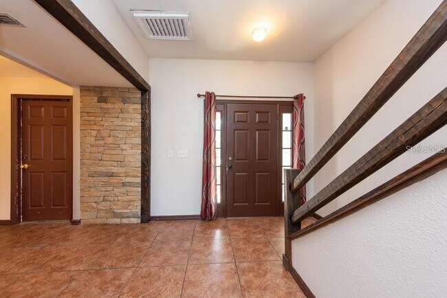 Building Photo - 10310 Stone Moss Ave