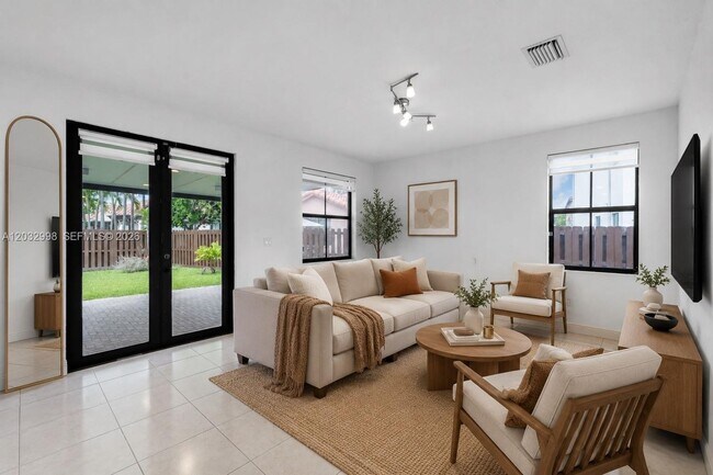 Foto del edificio - 9925 NW 10th St