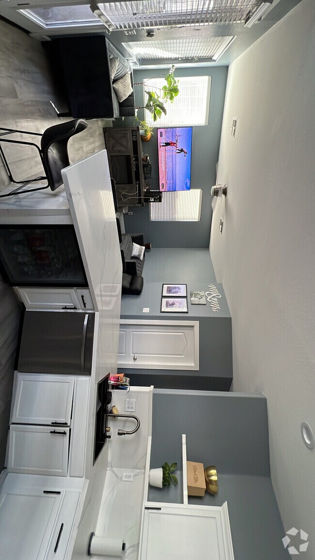 Desert Springs Village Apartments for Rent with a Yard Avondale, AZ