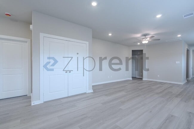 Foto del edificio - 13323 Prado Rdg Ln