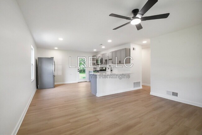 Foto del edificio - 5805 Loretta St