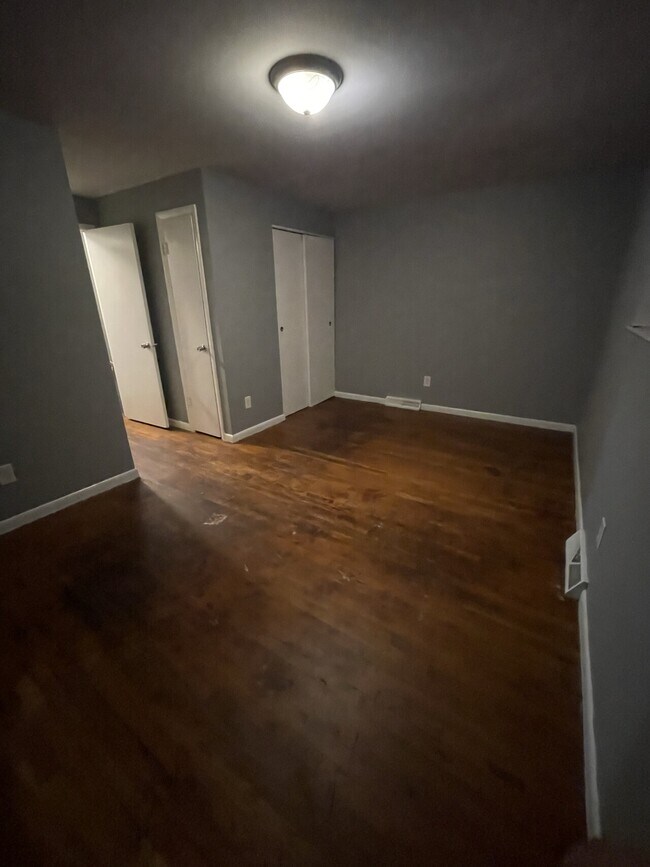 Foto del edificio - 542 Barnett Rd
