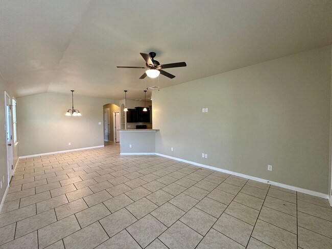 Building Photo - 1306 Vanguard Ln