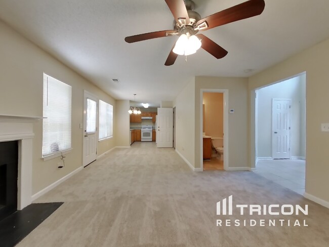 Foto del edificio - 3853 Sunview Dr NW