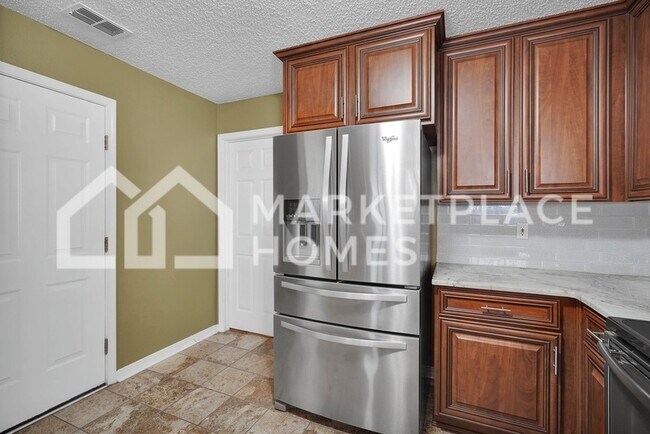 Foto del edificio - 7332 Ironside Ct