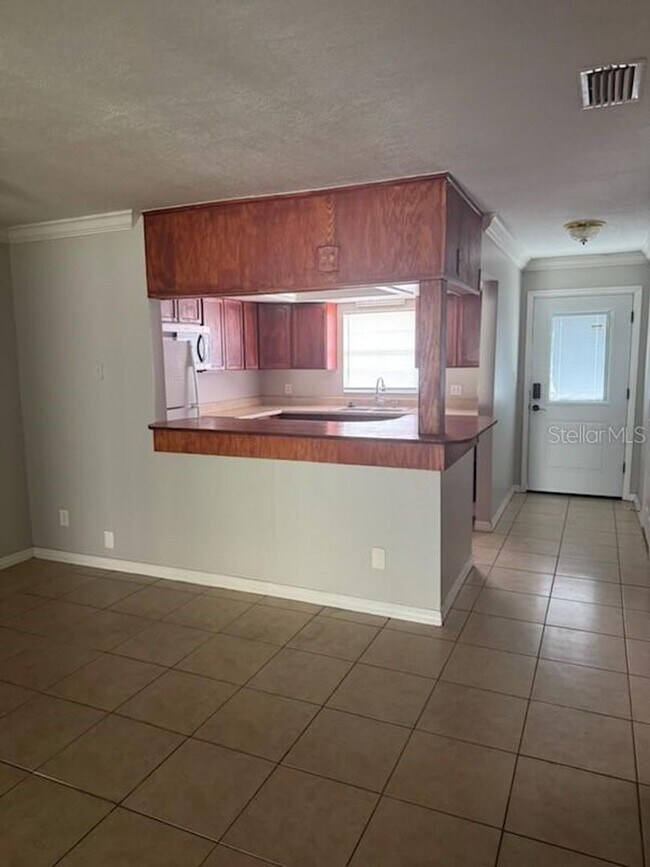 Building Photo - Kissimmee Home
