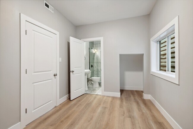 Foto del edificio - 1731 N Fairfield Ave