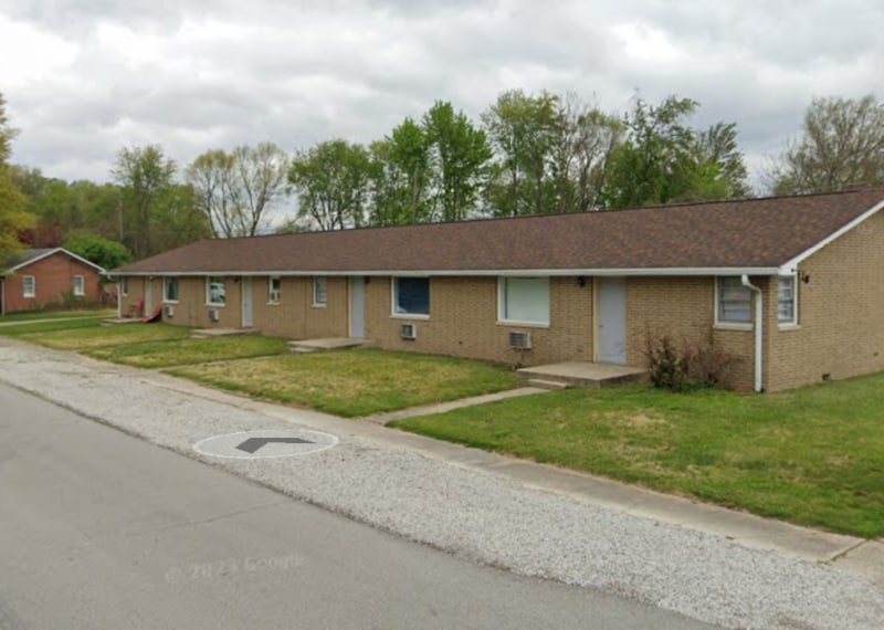 Building Photo - 2826 E Thomas Ave