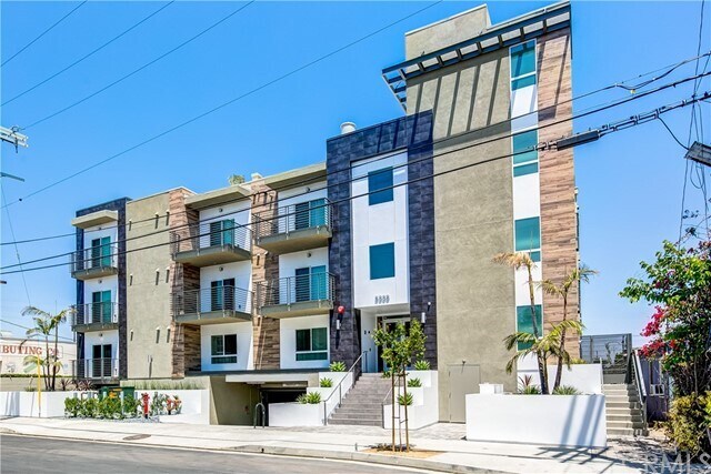 Building Photo - 5338 Cartwright Ave