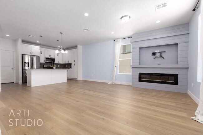 Foto del edificio - 3 Bedroom, 2.5 Bathroom Townhome in Auburn...