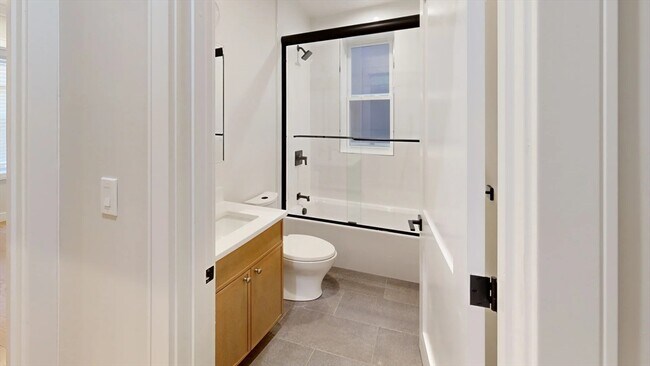 Foto del edificio - 166 Allston St