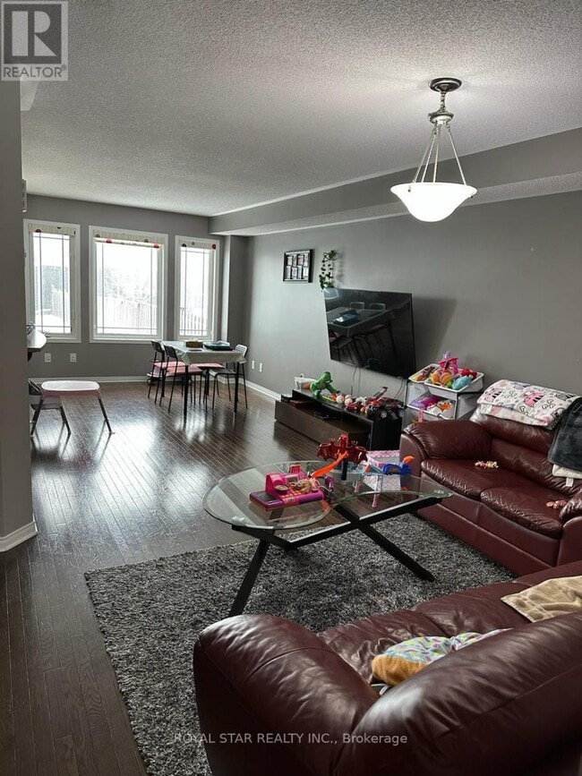 Building Photo - 1471 Carronbridge Cir