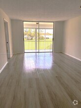 Building Photo - 160 Turtle Lake Ct