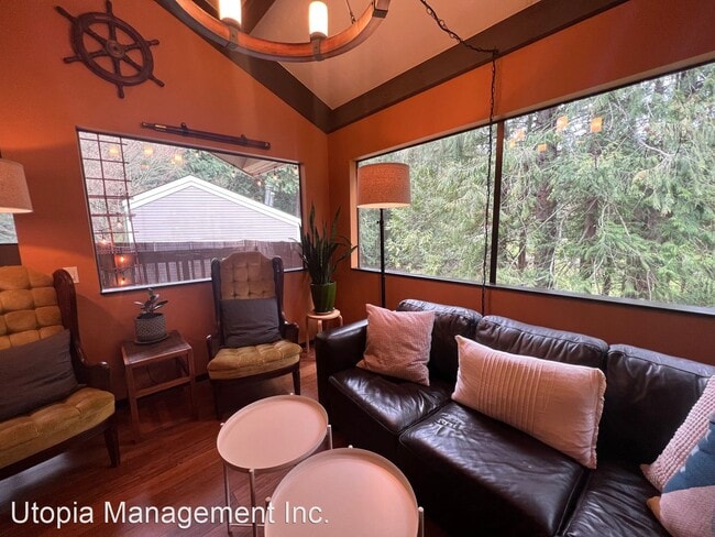 Building Photo - 1 br, 2 bath House - 2 Marigold Drive #40