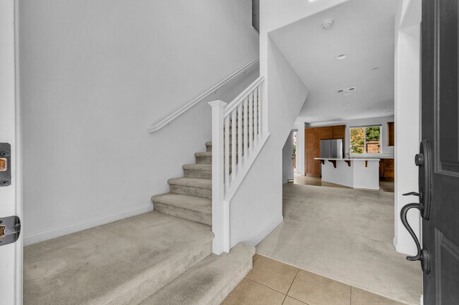 Building Photo - 251 Santa Susana Rd