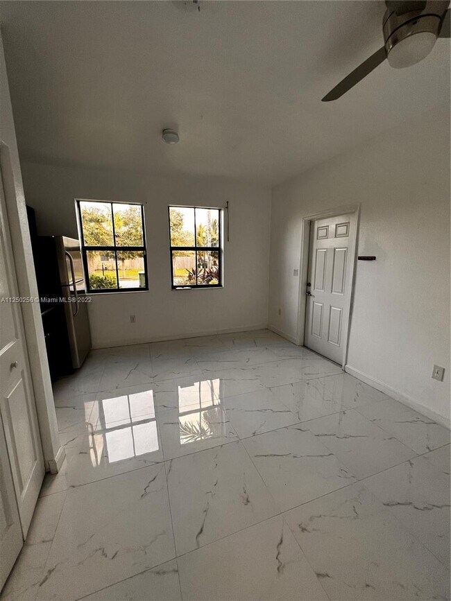 Foto del edificio - 224 SE 36th Ave