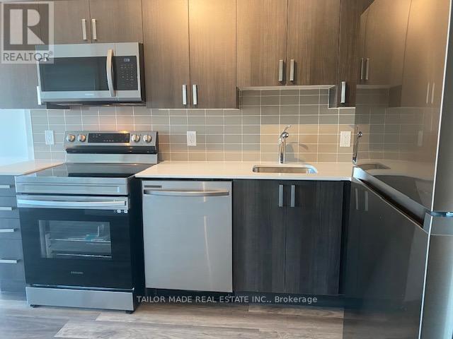 Primary Photo - 1480 Bayly St