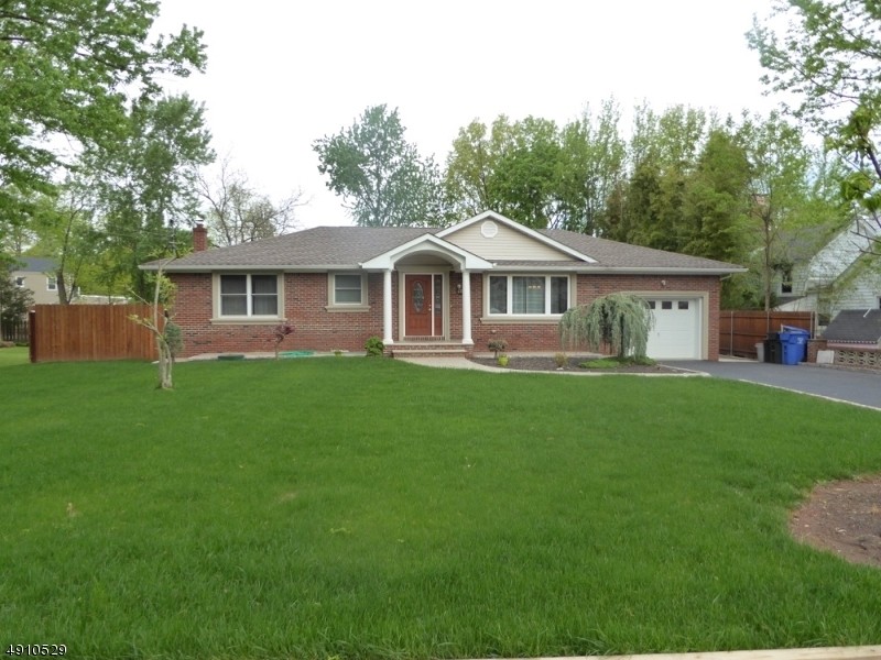 Primary Photo - 481 Colonia Blvd