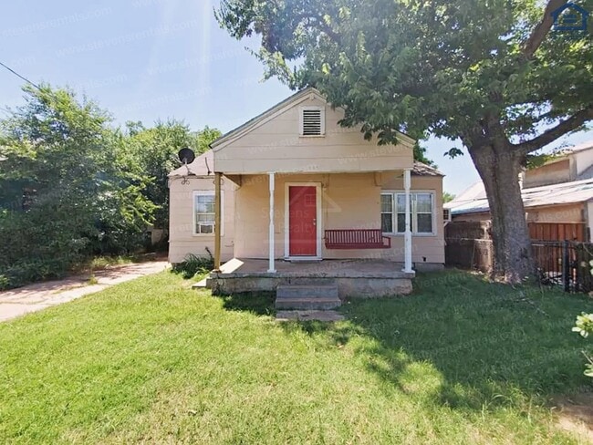 Building Photo - 1309 SW 9th St