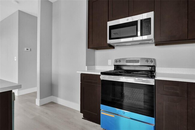 Foto del edificio - 1100 Hwy 90 W