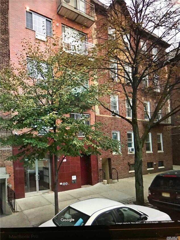 Primary Photo - 43-33 42nd St