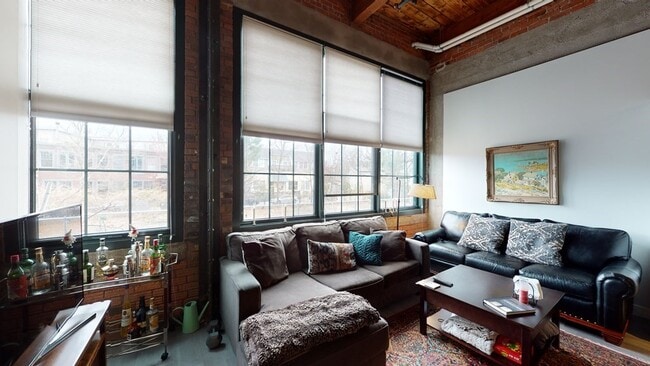 Foto del edificio - 15 Richdale Ave