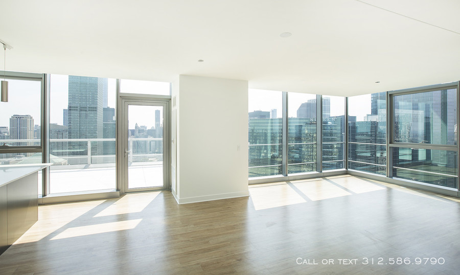 Foto principal - 343 W Wolf Point Plz #3705 - River North