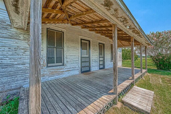Building Photo - 6143 Kamas Ln