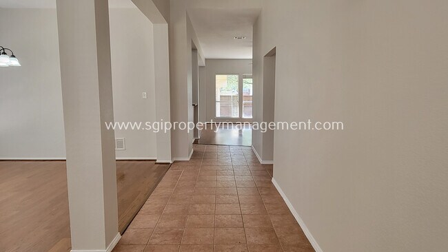 Photo - 1403 Lighthouse Ln