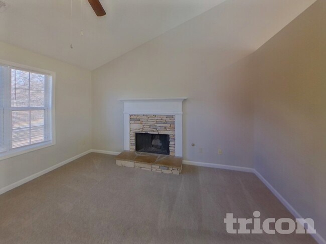 Foto del edificio - 7955 Streamside Ln