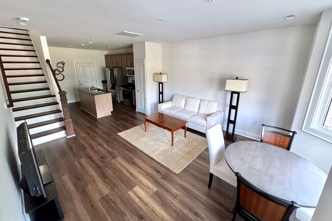 Building Photo - 115 Wellie Hl Pl