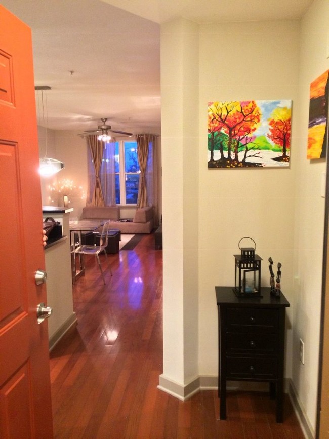 Foto del edificio - Beautiful One Bedroom Condo in Midtown!