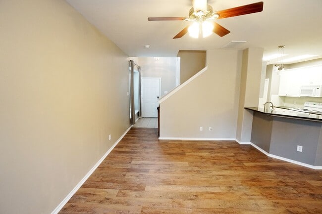 Foto del edificio - 126 E Stedhill Loop