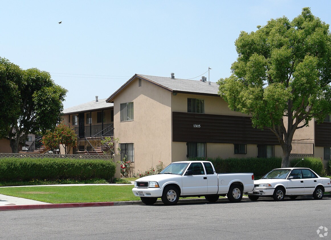Primary Photo - 13115 Partridge St