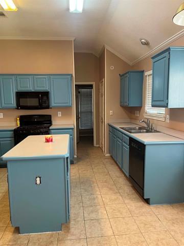 Foto del edificio - 8801 Creekside Dr