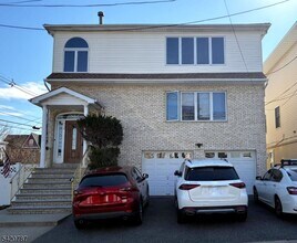 Building Photo - 360 Broad St