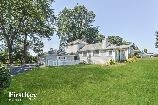 Foto del edificio - 611 W Oakwood Dr