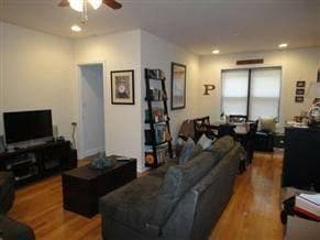 Photo - 1907 W Wilson Ave Apartment