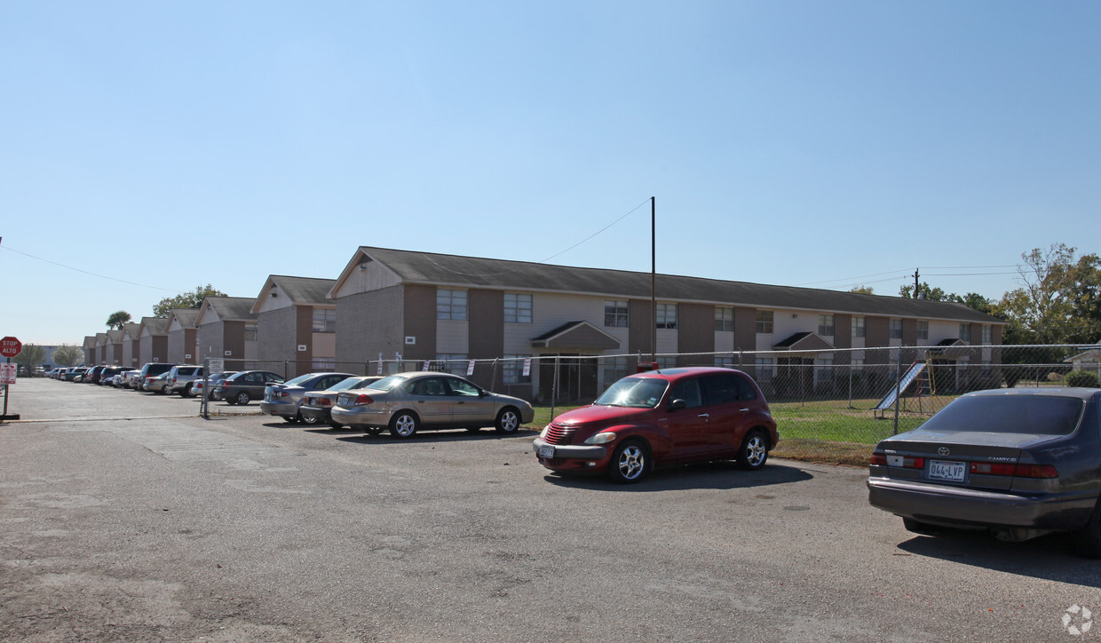 Foto del edificio - Wheatley Plaza Apartments