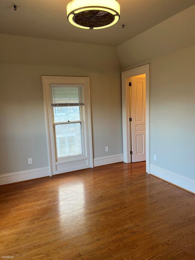 Foto del edificio - 3 br, 2.5 bath House - 206 S Huron St Apar...