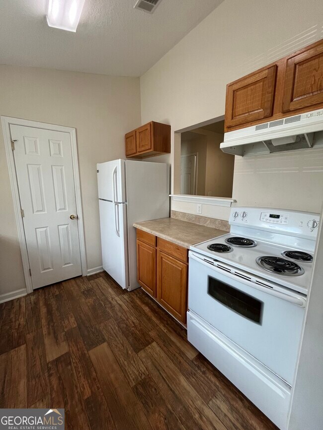 Building Photo - 414 Lawnwood Ct