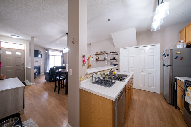 Building Photo - 8299 Kimball Dr