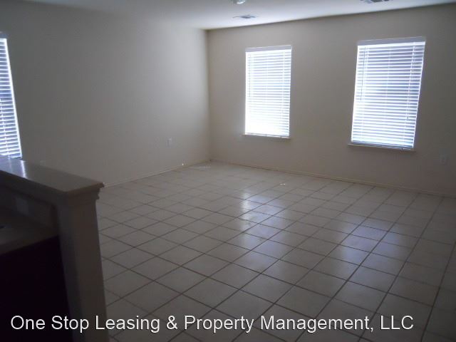 3 br, 2 bath House - 12316 Briarcreek Loop photo'
